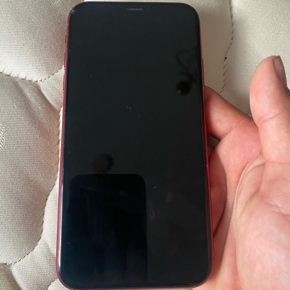 iPhone XR red 64GB - Picture 3 of 3